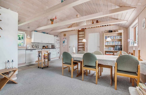 Haslevgarde House | Bright cottage 300 m from the beach
