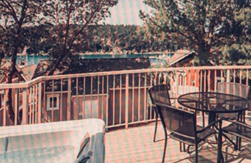 Deer Harbor Cottage | Bright Cottage w/ gas Fireplace & Private hot tub - view of the marina