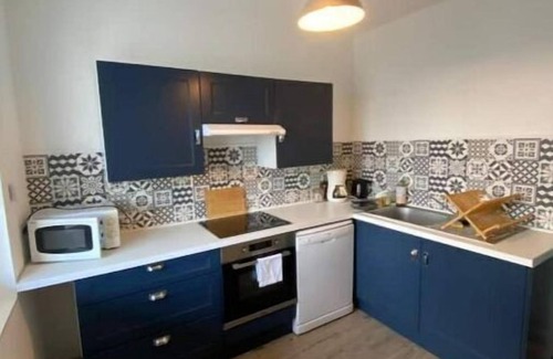 Meschers-sur-Gironde House | Bright, cozy nest near shops and beach