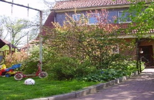 Oldau Apartment | Bright, cozy apartment for up to 6 people on the farm