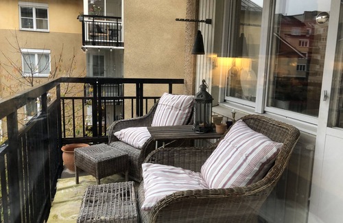 Maria Apartment | Bright & cozy apartment in a central & popular area next to main fairs & events