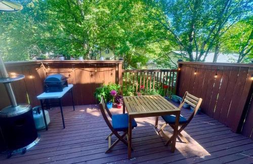 Dartmouth House | Bright & Cozy Cottage in the Heart of Dartmouth