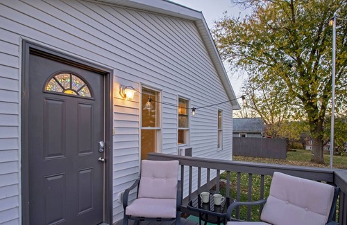Broadway Condo | Bright, Cozy, Dog Friendly, Shenandoah area!