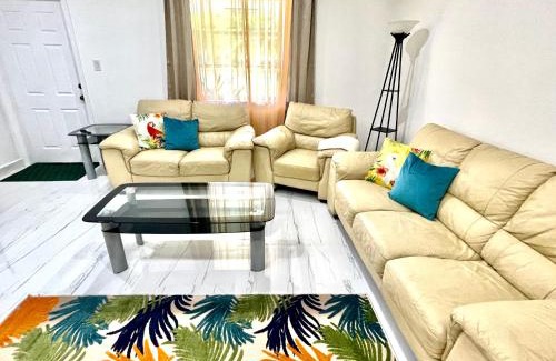 Dania Beach House | Bright & Cozy Family Home Near Dania Beach