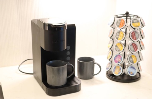 Lyon Street Apartment | Bright&Cozy Getaway W/Pool Parking near Disneyland