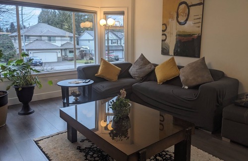 Pitt Meadows House | Bright Cozy House in the Middle of Everything! - Pitt Meadows