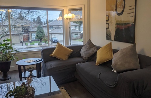 Pitt Meadows House | Bright Cozy House in the Middle of Everything! - Pitt Meadows