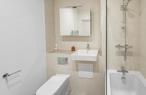 Chelmsford Apartment | Bright & Cozy in Chelmsford