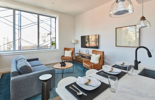 Hoboken Apartment | Bright Cozy Loft | Walk to PATH Shops + Dining