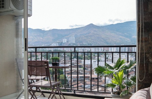 Acopi Apartment | Bright & Cozy Stay in North Cali