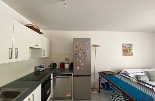 Capbreton Apartment | Bright & Cozy T2 Apartment, 400m from Beach, South-Facing Terrace, Sleeps 4!