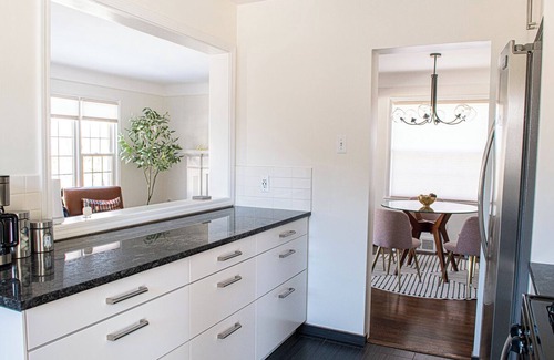 Grosse Pointe Woods House | Bright & Cozy Gem in Grosse Pointe Woods/Detroit