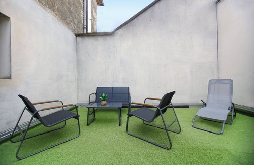 Lucon Apartment | Bright downtown apartment with terrace