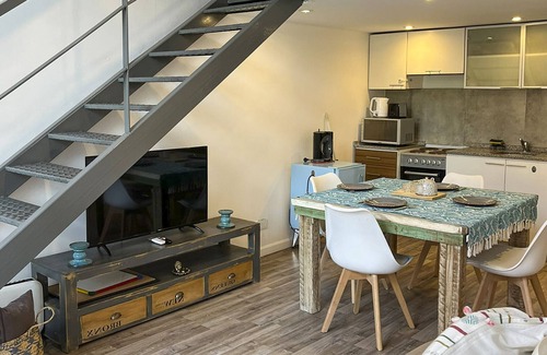 La Boca Apartment | Bright duplex in La Boca for 3 people