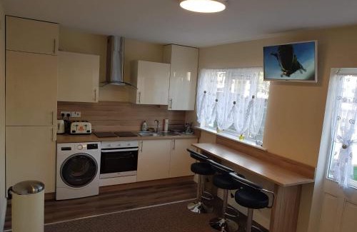 Tyrrelstown House | Bright elegant room park view