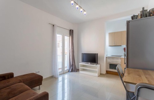 Las Palmas de Gran Canaria Apartment | Bright with terrace next to the beach