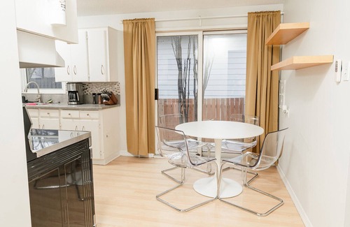 South Lethbridge House | Bright, Family-Friendly Home in Quiet South Near Henderson Lake, Agri food hub