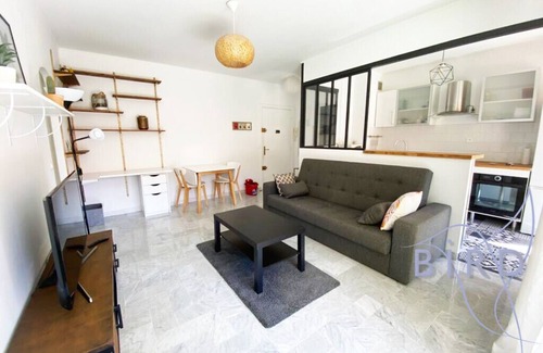 Saint-Laurent-du-Var Apartment | Bright flat near to the beach & harbor