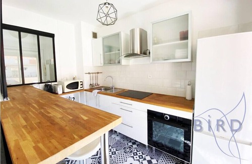 Saint-Laurent-du-Var Apartment | Bright flat near to the beach & harbor