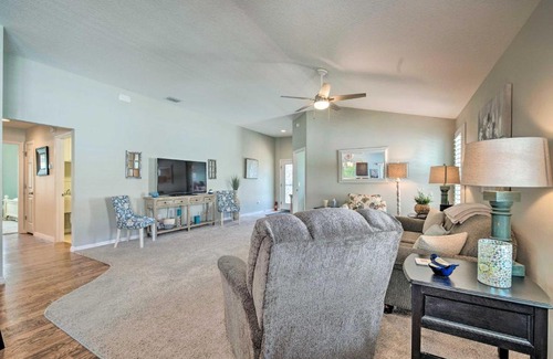 Charlotte House | Bright Florida Home Near Tons of Golf Courses