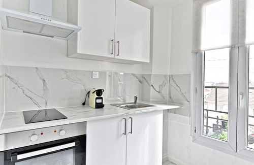 Gagny Apartment | Bright, friendly apartment