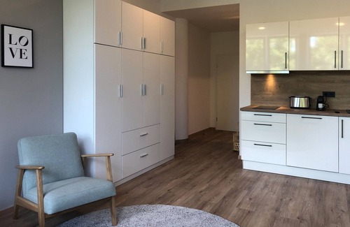 Schweinfurt Apartment | bright furnished 1 room apartment with elevator