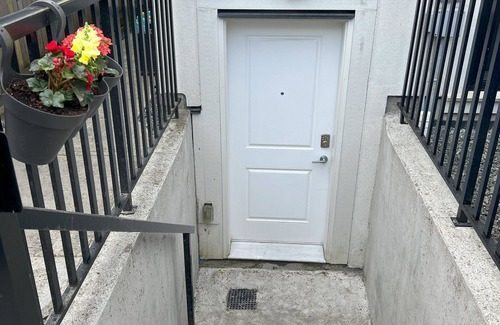 Hastings Apartment | Bright Garden Suite Near Downtown + Mountains