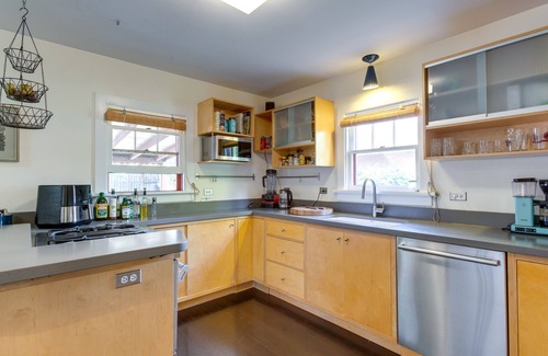 Golden House | Bright Golden Home w/Views - Walk to Downtown!