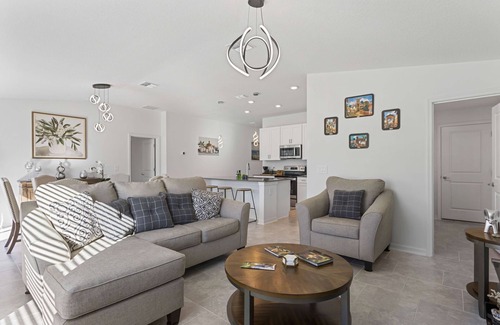 Winter Haven House | Bright Home Near Legoland & Lake