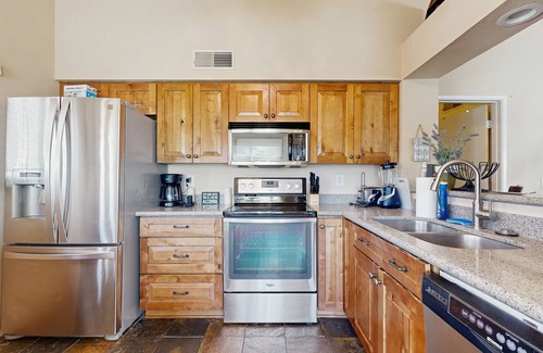 Rose Garden Place House | Bright home w/large yard, sparkling pool, firepit & grill - plus work desk