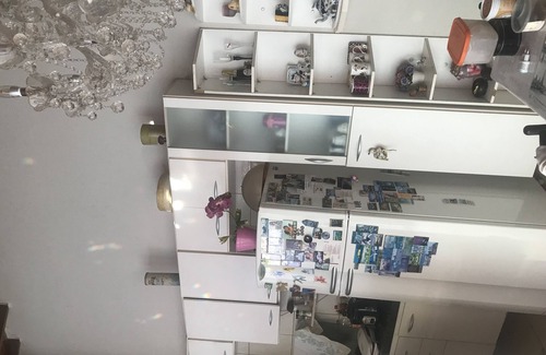 Votuporanga House | Bright house is full of crystals