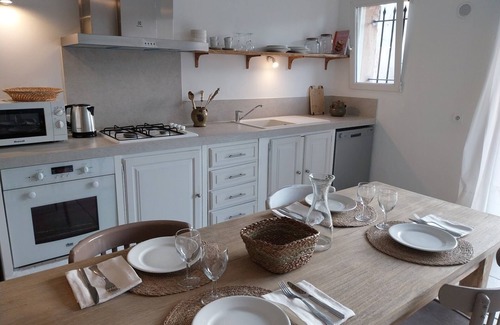 Le Rouret House | Bright house with private pool perfect family vacation