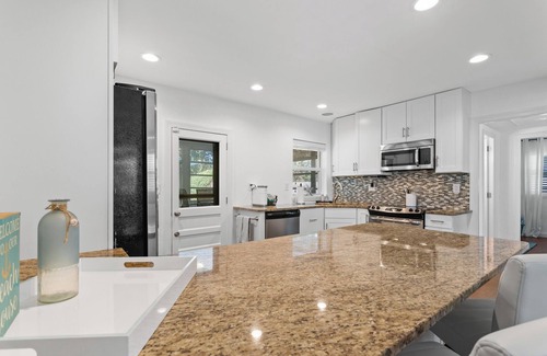 Jacksonville Beach House | Bright Jax Beach Pool Retreat with Heat, AC, WiFi, Bikes etc