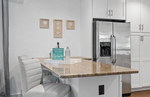 Jacksonville Beach House | Bright Jax Beach Pool Retreat with Heat, AC, WiFi, Bikes etc