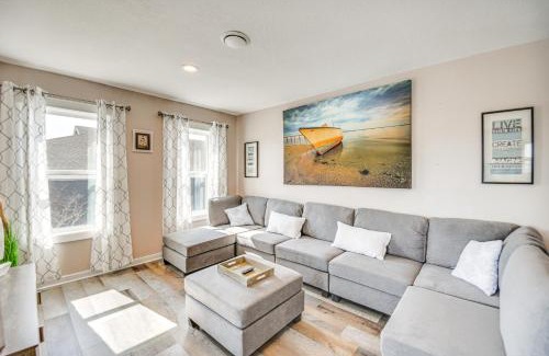 Sea Scape House | Bright Kitty Hawk Home with Hot Tub, Walk to Beach!