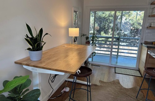 East Boulder House | Bright & Light 2BR Townhome in Boulder with AC, WiFi