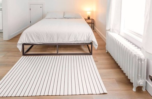 Dieppe Apartment | Bright Loft-Style 1-bedroom - Parking, Smart TV