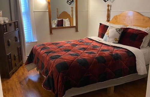 Saint John Apartment | Bright lovely 3 bedrooms entire house
