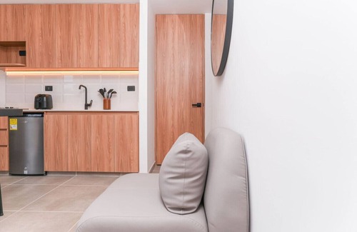 San Diego Apartment | Bright Minds, Warm Waters – 1BR Apt in Poblado