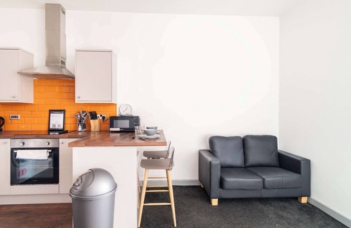 Blackburn Apartment | Bright & Modern 1 Bed Flat in Central Blackburn