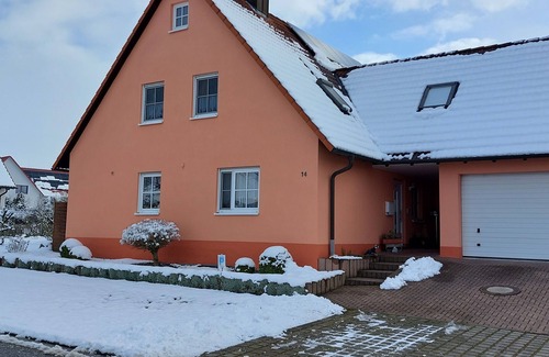 Rothlein Apartment | Bright modern 110sqm apartment, incl. WLAN and parking, up to 6 persons,