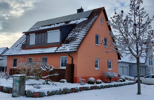 Rothlein Apartment | Bright modern 110sqm apartment, incl. WLAN and parking, up to 6 persons,