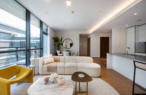 Al Wasl Apartment | Bright & Modern 1BR in City Walk