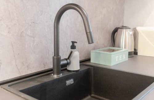 Santa Maria Novella House | Bright & Modern 4 bedrooms Apartment in Center