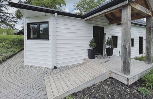 Quinte West House | Bright, Modern, Accessible Home