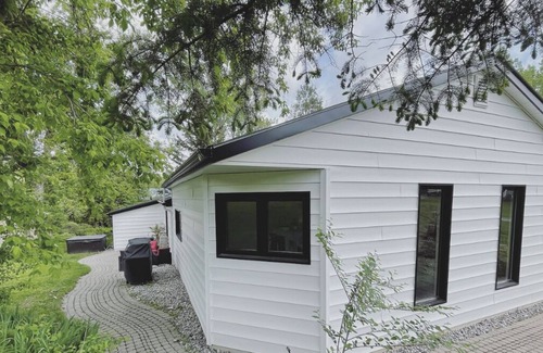 Quinte West House | Bright, Modern, Accessible Home