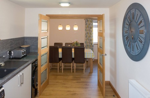 Keiss House | Bright modern apartment