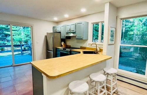 Springs House | Bright & Modern East Hampton Getaway with Pool & Hot Tub
