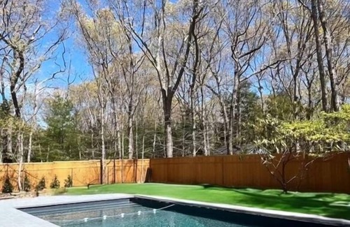 Springs House | Bright & Modern East Hampton Getaway with Pool & Hot Tub