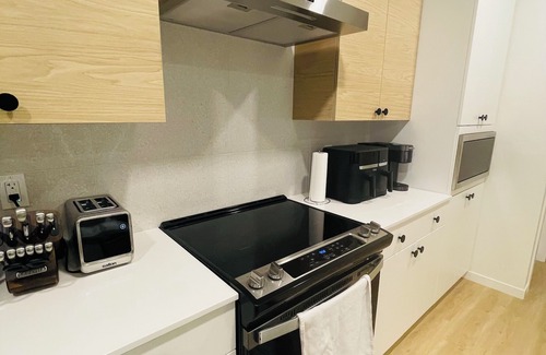 West Edmonton House | Bright, Modern Getaway Near All The Action